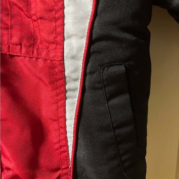 Faded glory boys coat size 12 months has hood and pockets - Picture 5 of 5